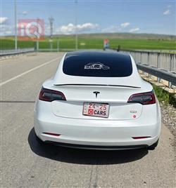 تسلا موديل 3